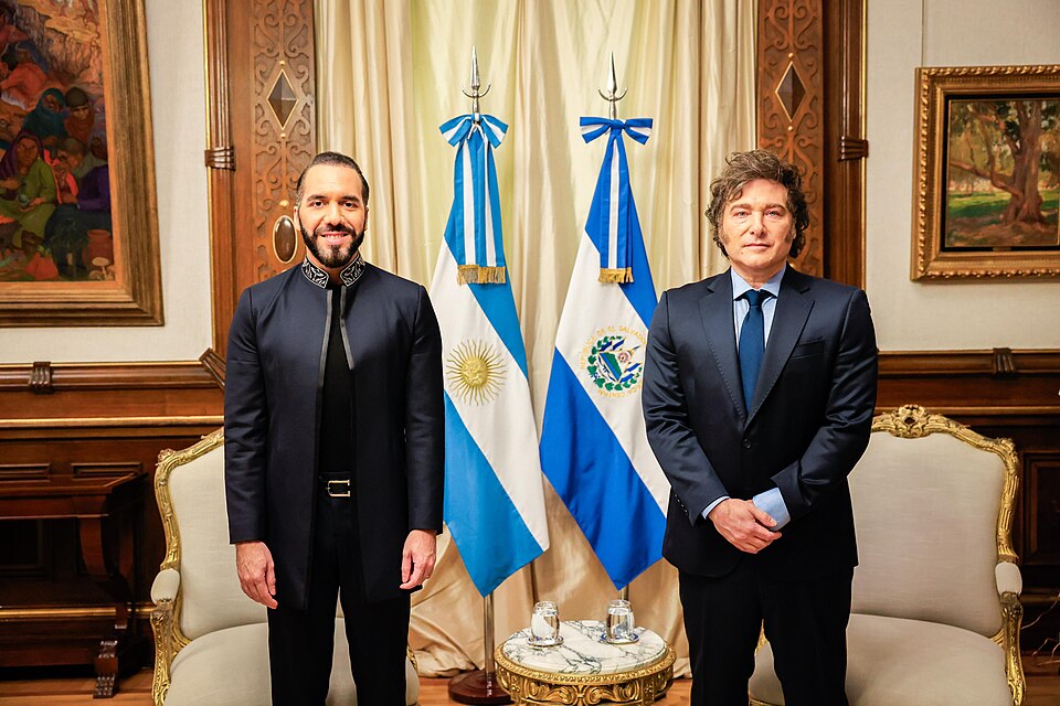 Latinoamérica gira a la derecha: seguridad, crisis de la izquierda y nueva batalla por la influencia regional
